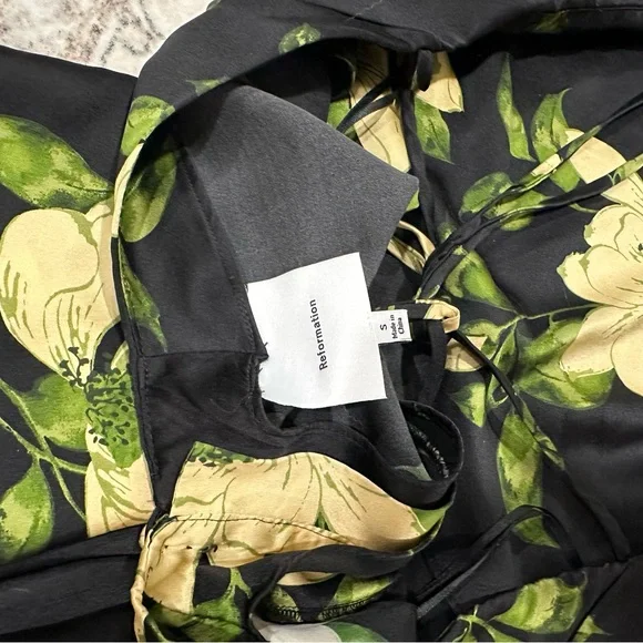 Reformation Jennis Silk Dress in Mood for Love Size Small 100% Silk Luxury EUC - Picture 9 of 12